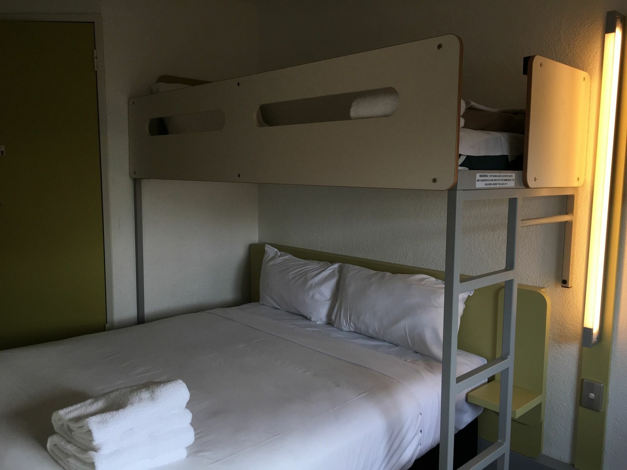 Ibis Budget - St Peters Сидней Экстерьер фото